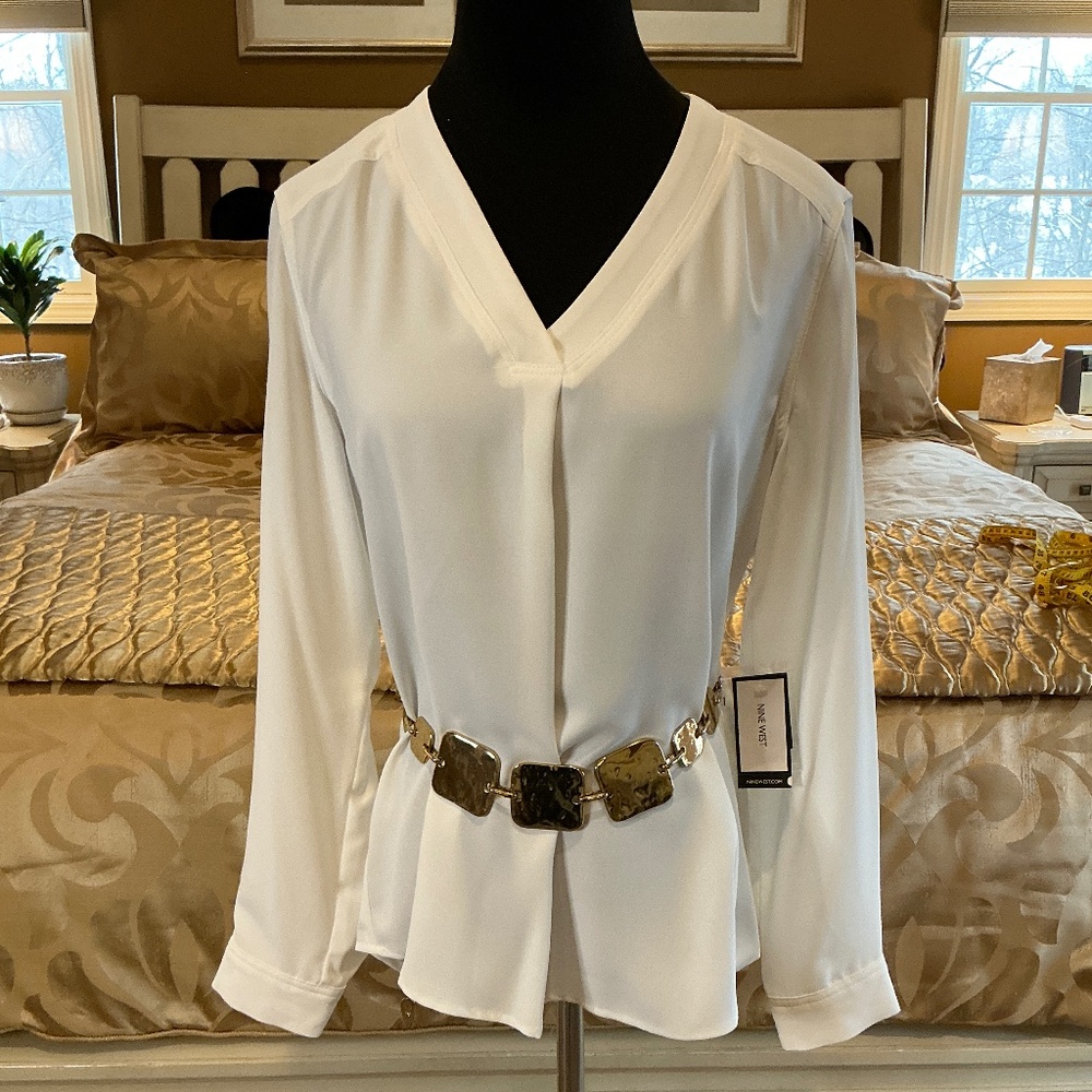 NWT NINE WEST Blouse V Neck Pullover Long Sleeved Ivory Size S